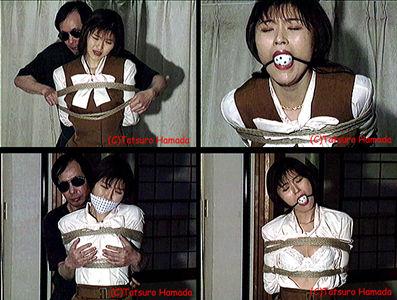 着せ替え緊縛館 香取なつみ <span style='color:#b0b0b0;'>[隐藏文字，购买后可见]</span><br>肉丝少妇被捆绑，无助挣扎。上身日式紧缚，双腿大字型捆绑，先是挑逗，然后放上[不可描述]，任由挣扎，勒嘴后呜呜呜的叫声很迷人。
