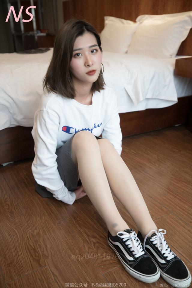 纳丝摄影 娜美-女神的丝袜玉足 - 纳丝摄影 娜美-女神的丝袜玉足 [中国女孩,帆布鞋]