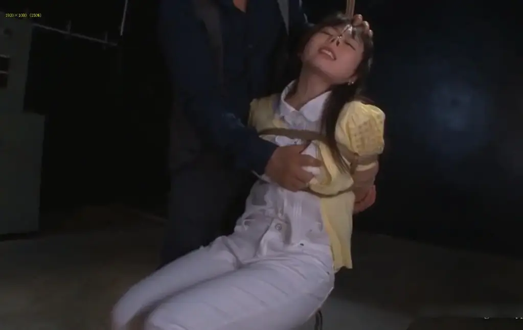  女スパイ暴虐拷問室１４ 羽月希 片名  女スパイ暴虐拷問室１４ 羽月希<br><span style='color:#b0b0b0;'>[隐藏文字，购买后可见]</span><br>制作:シネマジック<br>发行:collect<br>剧情 羽月希的一部紧缚调教作品，内容丰富，作品看起来很有几分唯美。希望大家喜欢