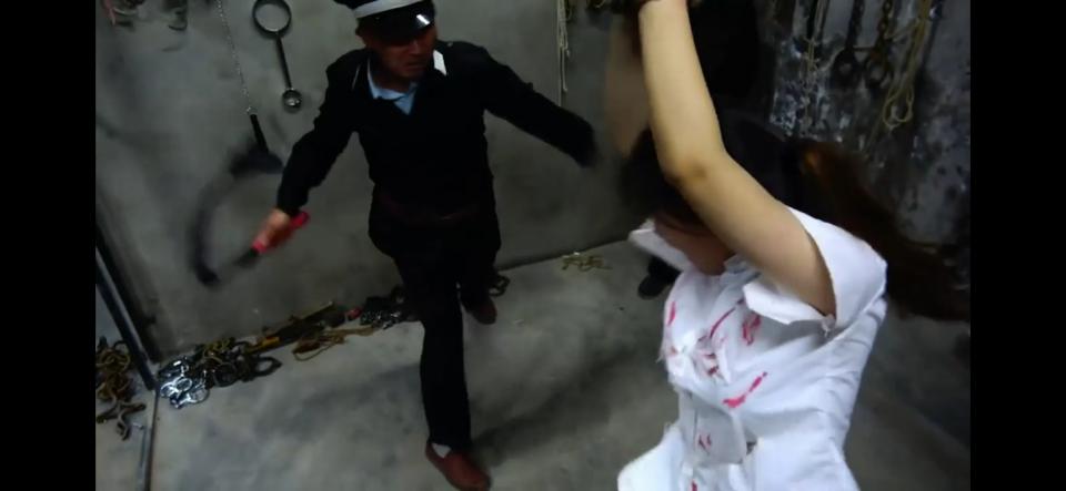 mj影视-女贩的自述 mj影视-女贩的自述<br>mj影视出品<br>内容丰富精彩讲述监狱里的事手铐脚镣捆绑视频非常精彩希望大家能够喜欢