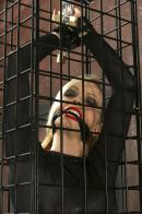 wmbcv-1270: Emily Marilyn - Caging the Drooling Girlmbcv-1270 具有讽刺意味的是一件有趣的事-你不知道。艾米丽有时是一个有趣的女孩。她热爱所有恋物癖，尤其是那些柔软的乳胶-但她真的根本不喜欢流口水。特别是当她到处流口水时。<br><br>对于艾米丽（Emily）不幸的是，她还是一名流口水的人。因此，当她被锁在笼子里而无法动摇头时，她只是流口水了。啊...真可惜。也许我们应该让她出去...怎么想的？<br><br>我完全同意。流口水的性感小女孩留在笼子里。