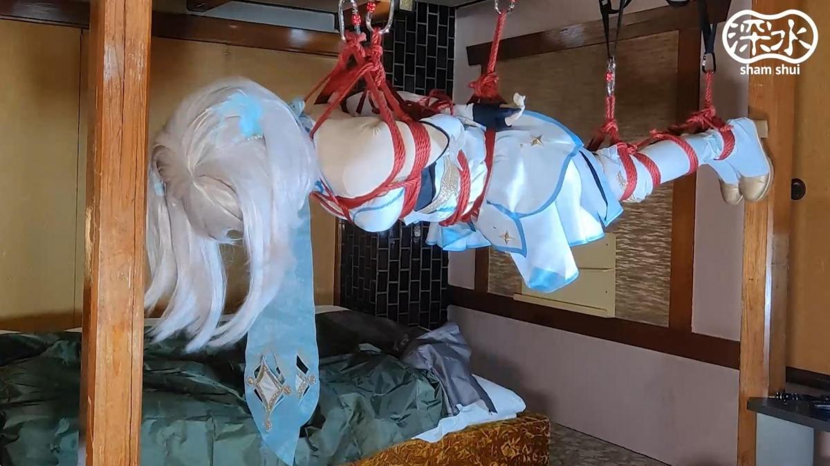 【kigurumi】原神 蛍(1)全身緊縛されて吊られてムチ打たれたり電気責め 作者：<span style='color:#b0b0b0;'>[隐藏文字，购买后可见]</span><br>更新时间：2022-11-21<br>原神 蛍のキャラコスプレをした女装子が、全身縛られて、ムチ打たれたり電気責めされたりして拷問にかけられます。<br>逃げたくても逃げられず、逃げ場もなくただかわいそうな泣き声をあげるだけです。<br>やめてほしくてもやめてもらえず、ただじっと耐えるしかありません。<br>非情でかわいそうな姿をごらんください。