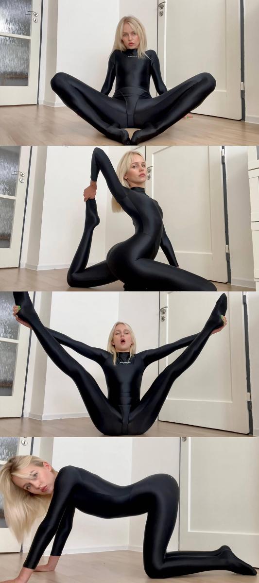 Spandex Workout 这部我自己是很喜欢，吹爆！<br>妥妥的收藏佳品。<br>虽然这部没有自嗨之类的内容。<br>但是！<br><br>但是这部女主的脸蛋儿是真的漂亮呀！俏皮 高冷！<br><br>但是这部女主的身材是真的苗条啊！瘦 曲线曼妙！<br><br>但是这部女主的柔韧性是真的软啊！各种瑜伽姿势！<br>做120度一字马的时候，看那小表情，貌似是高朝了！！！我放预览视频了。<br>其实有的女孩子做一字马拉伸拉，会扯到神经，是会有块感会高朝的，这就是做女孩子舞蹈生的福利~~~)<br><br>但是这部的衣服是LEOHEX家的光泽连体衣啊！超级特么显身材！包裹着女主那扭动的小腰简直踏马的绝了！<br><br>单纯用来欣赏真的很nice！！！<br><br>PART 1 ：各种瑜伽姿势、各种拉伸、超级骚的体式应有尽有！<br>PART 2 ：卧室发骚，阳光打在紧身衣上，光泽一级棒！<br>PART 3 ：浴室花洒淋水，紧身衣湿身play。