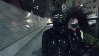 Latex Gasmask Walk in the Street  Latex Gasmask Walk in the Street 