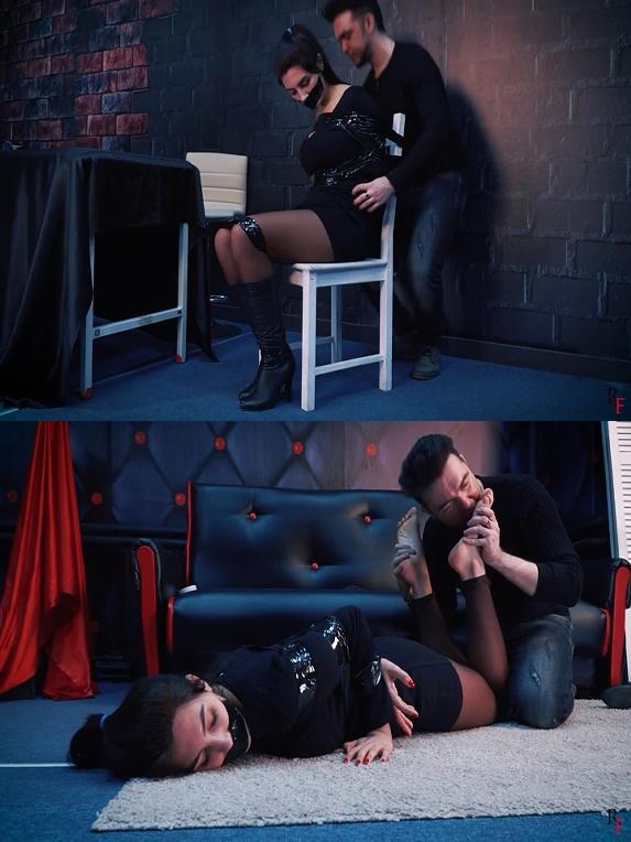 Russian Fetish Holding Ada and bondage with a black tape - An attempt to get out and light tickling  Ada comes to an interview, they discuss some issues, but Ada is worried that a man is cutting black tape. After a question “What are you doing?” he grabs her from behind. The man holds Ada by the mouth and hands and she resists. Then he tapes her hands and mouth and then puts her on a chair. He ties her with tape and then tickles her from behind a bit. Then he puts her on the floor. Ada struggles for some time and manages to get out but not for long. The man again tapes her mouth and hands, as well as her legs and knees, and breast. Ada lies and struggles for some time while the man comes and takes off Ada’s boots. He starts to tickle her feet through the tights. Then he cuts the nylons exposing Ada's bare feet and begins to worship them and bite, and tickle.<br><br><span style='color:#b0b0b0;'>[隐藏文字，购买后可见]</span>