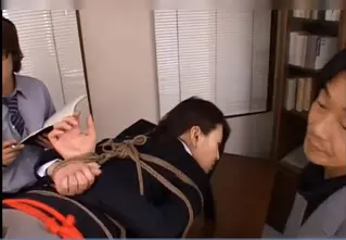 捆绑调教女白领 捆绑调教女白领<br>金币片分享给大家了，希望大家多多支持。