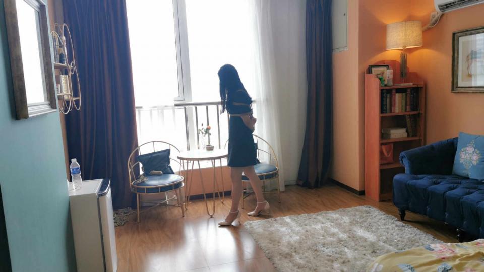 纵横•家政风波 时间：45分钟<br>大小：4.1G<br>交流QQ：445055822（可约/定拍/各种镣铐）