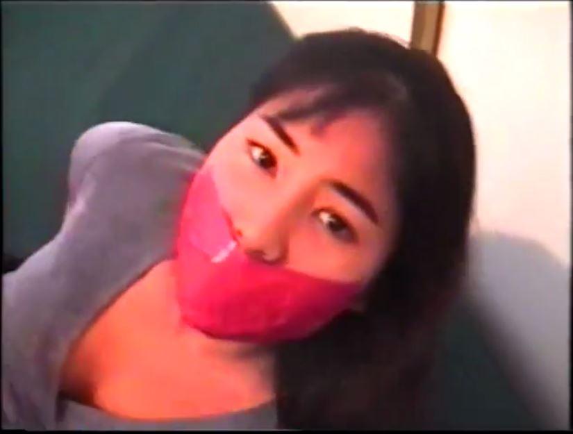 IS062 - You are The Accomplice IS062 - You are The Accomplice. Tight ropes, lots of bare feet, vigorous struggling, and as always, Imago's sexy-but-innocent damsels make this video one you definitely won't want to miss!<br><span style='color:#b0b0b0;'>[隐藏文字，购买后可见]</span>
