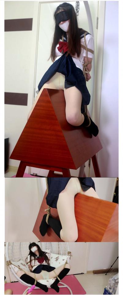 【旋律受虐记27】终极SM工具—三角木马（JK制服、伪中筒连裤袜、不确定是不是国内最漂亮的木马，鞭打，电动工具，强制GC~） Happy.jhonson 请加我新Q2034084185<br>注：前10分钟为主摄，中间10分钟为副摄，最后10分钟是吊篮部分~<br>改了好多方案，找了好多木匠，最后终于打造出了期待好几年的木马！<br>这么好的东西一定要让旋律好好试试。<br>恩那就先把旋律日式捆好放到木马上，然后把两只脚吊好。可怜的旋律只能忍受木马带来的折磨，不过这还没完，听说晃动木马能带来更大的痛苦？当然要试试是不是真的了。<br>晃了几下后。。。旋律的惨加都开始掺杂哭腔了。当然最后还是要让旋律舒服舒服，M开脚捆在吊篮上，电动工具猛怼。。连续出现N次GC~~<br><br>出售视频里的木马~~另有原味丝袜出售，产量不高，预购从速哈~~<br><br>诚招哈市绳模，咨询、定拍QQ：3516138223 微信：xl-i-xf（（只接受健康定拍，不约拍！）<br><br>注意：百度盘为了防止被和谐所以压缩成RAR的。观众请下载后解压。<br>本人更多精彩视频地址：https://www.smlin8.com/video_list.php?uid=900521