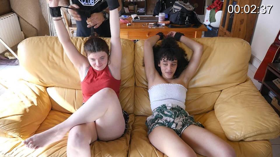 Yuna Introduced Us Her Friend Lucylle Upperbody Tickling After a fun bare feet tickling session with Yuna & Lucylle this is now time for the tickler to have fun with their extremely ticklish upperbodies.<br>This long clip has two part.<br>During the first seven minutes of the clip the girls has their arms up for a simulteanous underarms tickle torture then after this nice segment you will enjoy some F/F tickling.<br>During the last ten minutes each girl is successively tickled by her friend on the sofa.<br>The guy hold the arms of Lucylle while Yuna tickles her upperbody then Lucylle gets her revenge on Yuna.<br>This is some great upperbody tickle action mostly focused on their sexy ticklish armpits.<br>M/FF and F/F tickle action for maximum tickle fun!<br><br><span style='color:#b0b0b0;'>[隐藏文字，购买后可见]</span>