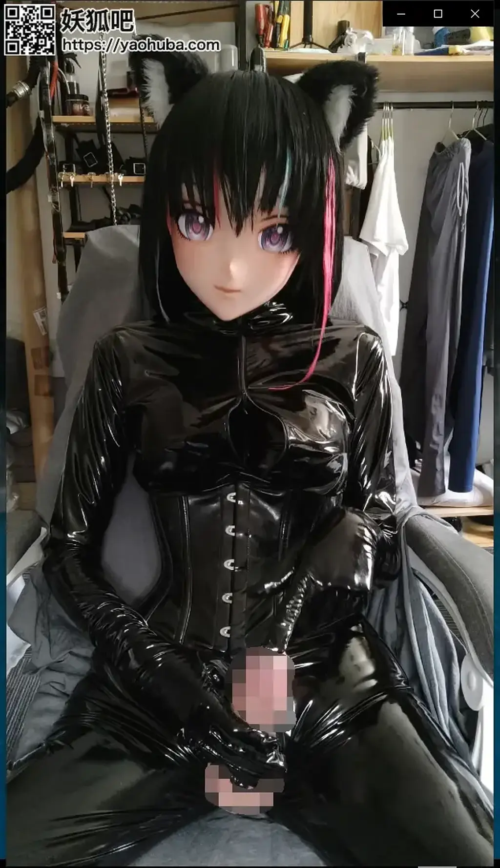 皮衣猫娘露出榨精 不出所料胶衣做好后胸部还是做小了，所以我就返厂回去修改了，虽然说这次鸽的比较狠，但是呢这家店铺相比起商人更像是位爱好者，而且他们那边的师傅是从素依那边挖的，所以质量是绝对没问题的，除此之外胶衣还提供免费的修改直到完美为止。所以说某种意义上也算是比较值当的吧，而此次视频的内容是穿着双层镜面漆皮紧身衣的手冲视频，为何没穿皮呢？因为最近的支出比较多所以就没钱入了，所以还请多多包涵。胶衣呢大概是明天发出，所以视频只能再等等了。