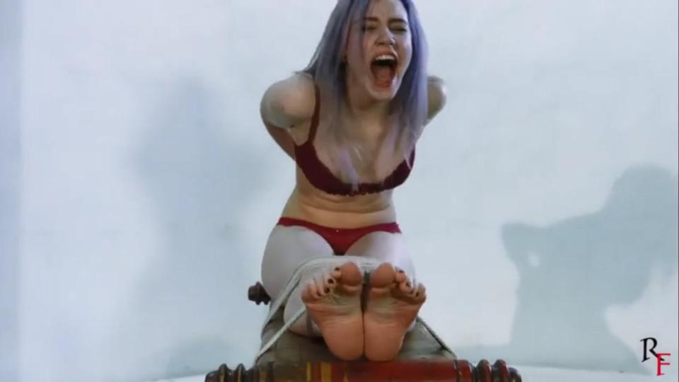 Tiger bench torture <br>性感的少年绑和脚折磨<br>Sexy teenager tied up and tortured by feet<br><span style='color:#b0b0b0;'>[隐藏文字，购买后可见]</span>