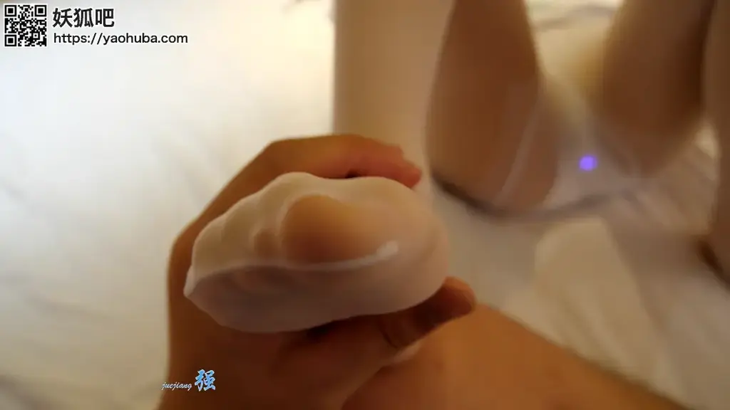 愉悦的纱雾 小舞cos纱雾  两套衣服 sp 打的小m不停喊疼 （看来还是平时打的少哈哈）  <br>棒棒不停的刺激让小m欲罢不能  <br>不停的玩弄让小舞体力逐渐透支 <br> 最后猜猜小舞给了我什么哈哈<br>定拍 约现 联系3022253039<br><span style='color:#b0b0b0;'>[隐藏文字，购买后可见]</span>    