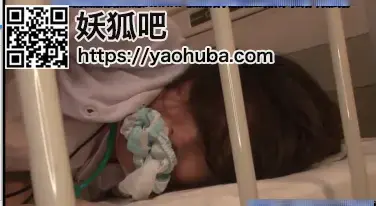 夜勤病棟レ○プ 2 深夜の病室に一人で見回りに来た新米看護師 純白のナース服をヒキチギッテ中出しレ○プ！！完全撮り下ろし合計8人 每次治疗都会碰到护士的手指，护士服中穿着白丝袜的美腿。无法忍受欲望的男子，在深夜的病房和走廊里，袭击着新来的护士们。<br>番号：<span style='color:#b0b0b0;'>[隐藏文字，购买后可见]</span>