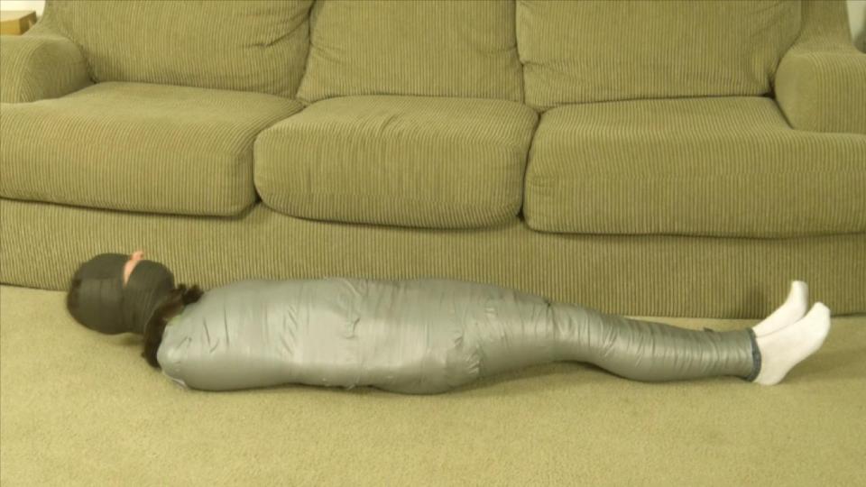 Jeanette Cerceau - Hopping Helpless Mummy (MP4 Format) 1 Jeanette Cerceau - Hopping Helpless Mummy (MP4 Format)<br>2 Constance Cocooned (MP4 Format)<br>3 Garnet Rose - Tiny Tight Tormented Mummy! <br><span style='color:#b0b0b0;'>[隐藏文字，购买后可见]</span>