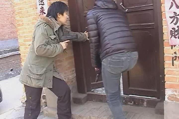 【丽佳-Y16】极限紧缚绳拷问：双女便衣抓捕男逃犯刑讯拷问 丽佳2021全新拍摄计划已启动！<br>首批10位美女模特已整妆就位。<br>欢迎私人定制、剧本提供、模特加盟、友情出演(赞助)。<br>所有基地均可预约“沉浸式剧本体验(或拍摄)”。<br>详询加QQ:3422510869，注明：丽佳。<br>本视频千万不要在线解压，以防资源被和谐！！！<br><span style='color:#b0b0b0;'>[購入後に隠しワードが表示されます]</span>