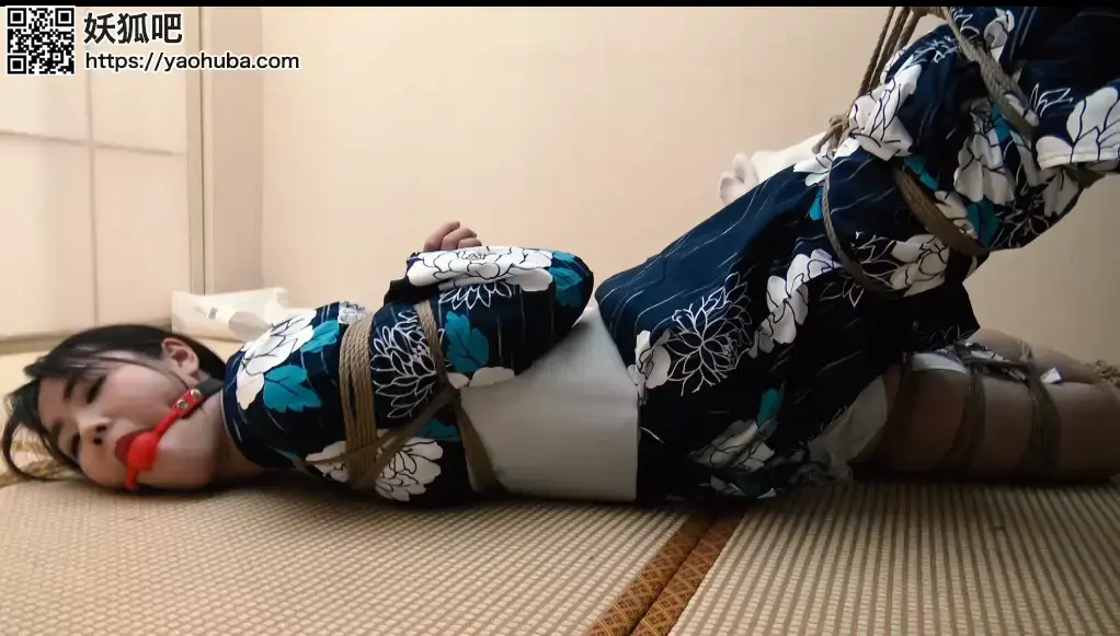 胜景影视 ★★★★日式和服紧缚   第二集 日式榻榻米紧缚片，驷马，口塞等等 可以联系我们定拍QQ461999667