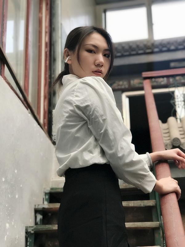 【丽佳新片LM001】模特试镜：新江姐之婉儿(旗袍,五花大绑,铁镣,押解,老虎凳,吊打,裸足,鞭打,拖行) 丽佳2021全新拍摄计划已启动。<br>新片模特均可预约私人定制拍摄！<br>欢迎剧本定拍、个人约拍、模特加盟、赞助参演。<br>详询加QQ:3422510869，注明：丽佳。<br><span style='color:#b0b0b0;'>[隐藏文字，购买后可见]</span>
