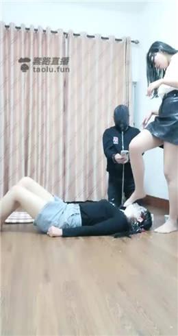 【调教视频】微甜家的小云M口水浓痰酸奶第三视角 【调教视频】微甜家的小云M口水浓痰酸奶第三视角<br>创作：【调教视频】微甜s原创作品<br>描述;【调教视频】微甜家的小云M口水浓痰酸奶第三视角,喜欢的千万不要错过啊，大家支持一下吧<br>