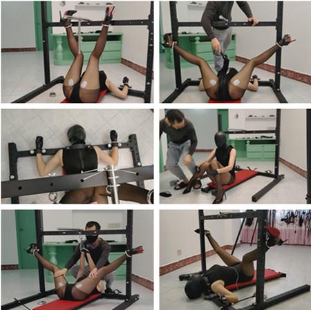 [浅浅] Metal Restraint Frame 03 A long metal-frame session featuring a close-fitting hood, gag, immobilization and adult stimulation.