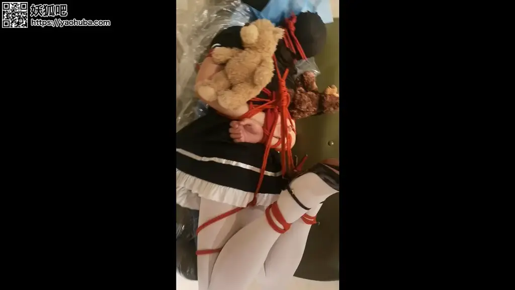 《穿女装捆绑着做美甲，无助的被女绳师驷马扔在商场洗手间》变装，人皮，户外捆绑，驷马，TD一个不少 《穿女装捆绑着做美甲，无助的被女绳师驷马扔在商场洗手间》变装，人皮，户外捆绑，驷马，TD一个不少<br>定拍qq26846448 微信 mykbsm