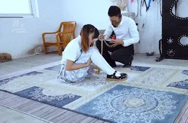 【樱束原创】《莉莉的训奴计划第六天》今天莉莉不是很听话，想要翘课，只能用绳子捆绑起来对她惩罚，长达50分钟的惩罚想必以后她再也不敢有任何翘课想法了... 本期内容：<br>今天莉莉不是很听话，想要翘课，没办法只能用绳子教她如何乖巧听话，给她来个全封闭特训，用强力塑胶封闭她的听觉，在给带上眼罩，让她完全听不见看不到，以至于完全不知道接下来会如何惩罚她，先系上股绳，捆上M腿再用K9将两腿分开，等待她的将是什么想比大家已经想到。。。长达50多分钟的折磨，让她以后上课都不敢在任意翘课<br><br>樱束服务内容：私人订制剧情 专属剧情订拍 现实约拍 一对一视频网调<br>樱束联系方式：QQ2156176672 土豆：yingshuyc<br>视频格式：MP4<br>分辨率：1080P<br>时长：52分钟<br>大小：2.5G<br><span style='color:#b0b0b0;'>[隐藏文字，购买后可见]</span>