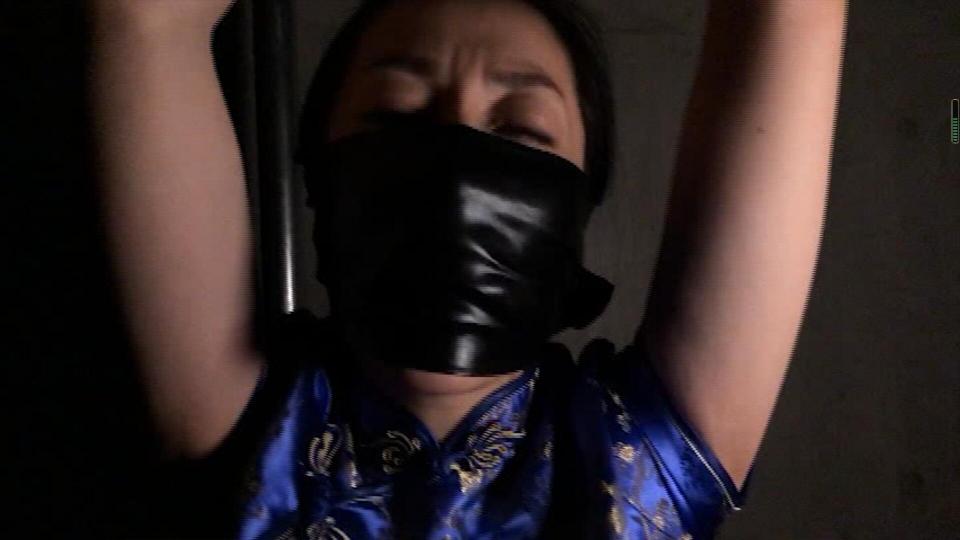 【日本猿辔系列】DS-CLUB BondageW系列新作品（下集） 期待已久的DS-CLUB BondageW系列出来了，下集美女猿辔堵嘴<span style='color:#b0b0b0;'>[隐藏文字，购买后可见]</span>