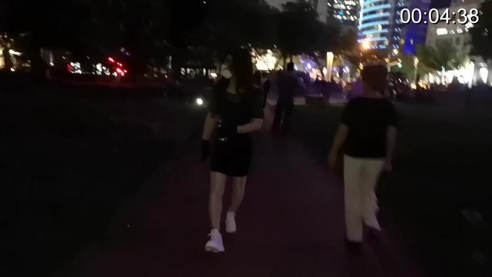 人皮外出系列之伪娘莎莎伪街巴黎春天 人皮外出系列之伪娘莎莎伪街巴黎春天，约玩定拍qq49917808 vx：mykbsm，清二选一联系，谢谢