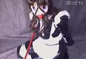 kigurumi红塞口球单手套拘束 女仆装kig带着红色马具口球被单手套拘束