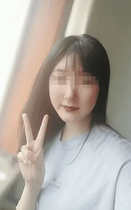 玩奴原创之糖糖170cm美女肉丝皮革人形犬初次调教，拉出来遛遛，姑娘很青涩，k9训练。定拍和谐交流约绑教程加qq805351328 解压密码<span style='color:#b0b0b0;'>[隐藏文字，购买后可见]</span>各位观众老爷大家好，本次带来的是糖糖的170cm的肉丝人形犬初次尝试调教，这可能是大家见过最高的尝试人形犬的妹子吧，皮革勒得很紧。带上项圈拉着遛一遛也挺好，本人是很喜欢人形犬装扮的，姑娘很乖，按照指示移动的还不错，非常的青涩哦！<br>另外为了方便各位同好约绑，博主最近推出了一个非常详细的约绑教程。里面有非常详细的从零基础开始教大家如何认识妹子，如何与妹子沟通等等。非常的实用,适合所有人，有需要的看官们请加qq805351328咨询。<br>下载操作：<br>1、电脑下载<br>2、解压<br>3、将压缩包内rar文件名后缀修改为mp4。<br>还有也希望大家可以支持玩奴原创的其他作品还有众筹，玩奴原创主打的就是真是不做作，给各位看官大大绝佳的感受。目前有真实约拍系列和绝对调教系列，都非常精彩哦！<br>定拍和谐交流交友805351328，推特关注024浅神，谢谢支持。