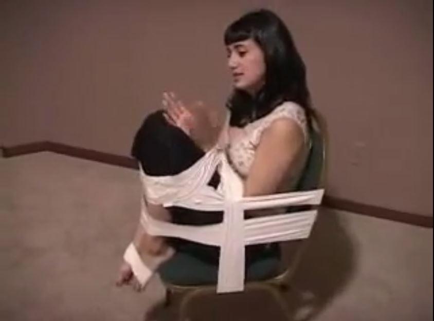 Ophelia Keating BTS Ophelia Keating BTS. Ophelia is barefoot and chairtaped and gagged. <span style='color:#b0b0b0;'>[隐藏文字，购买后可见]</span>