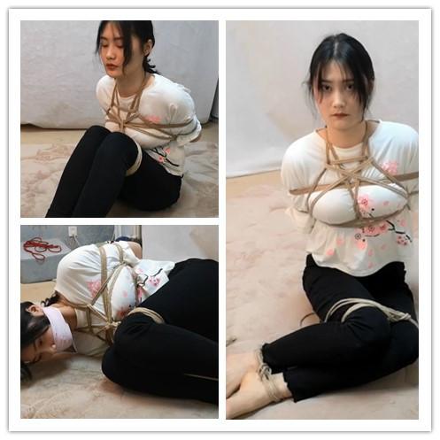 丰满的林秋 白短衫 団缚 束缘阁 林秋 白短衫 日式団缚 丰满异常<br><br><br>请勿手机在线解压 下载到电脑上 输入密码即可  解压密码 ：随心