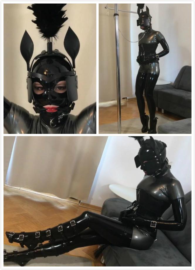 Bupshi - latex pony girl training 完全封闭在黑色和灰色乳胶，紧系在一个沉重的皮革紧身衣和一个厚厚的皮革姿势领在我的脖子上，我的手是固定在吊杆悬挂在天花板上。我的脚很痛，因为我不得不穿上来自Devious的极度痛苦的高跟鞋。经过一番挣扎，我的主人给我带来了全新的装备，把我变成了一个小马驹。首先，我的头上绑着一个带眼罩和耳朵的皮革缰绳。我嘴里塞进了一个皮革的东西。最后，一根黑色羽毛被拧到我的缰绳上，完成了我的小马头饰。接下来我得到了我的马尾辫，因为我的主人[不可描述]了一个屁股插头与附加鞭子尾巴到我的屁股。为了让我所有的洞填补，他终于推了一个黑色假[不可描述]深入我的[不可描述]。经过一番挣扎之后，我的主人开始训练小马。他松开了我的手，只是用挂锁把它们固定在我的皮衣上。我的领子被拴在柱子上的皮带上。我的主人指示我绕着杆子走一圈。由于我没有用手的能力，保持脚跟的平衡绝对是一场噩梦。这是一个非常糟糕的步行表演，我的主人是绝对不满意。所以过了一段时间，我不得不坐下来把别的东西粘在脚上。我的腿不再穿高跟鞋，而是被捆绑在一些新的装置里——带皮带的特殊芭蕾舞劈叉。这些夹板使我的腿几乎处于一个弯曲，僵硬的位置。我很快就会发现，我的脚趾有一点弹性，可以让我站起来走路，但你可以肯定，这是相当痛苦的。然而，令人惊讶的是，对我来说，这是更容易习惯于疼痛的分裂比我在高跟鞋之前的痛苦。我的主人教我膝盖高高地走路。我每轮都在进步，最后他对我的训练表现很满意。我非常喜欢我的新马装，因为我一直梦想成为一个马匹。我希望我的主人能成为一个骄傲的小马主人Fully enclosed in black and grey latex, tightly laced in a heavy leather corset and a thick leather posture collar around my neck, my hands are fixed to a spreader bar hanging from the ceiling. My feet are hurting, as I have to wear the torturous extreme heels from Devious. After some struggling, my master comes with brand new gear for me, to transform me into a pony girl. First a leather bridle with blinders and ears is strapped over my latex covered head. Than I get a leather bit gag in my mouth. Finally a black feather plume gets screwed to my bridle to finish my pony head gear. Next I get my pony tail, as my master inserts a butt plug with attached whip tail into my ass. To get all my holes filled, he shoves finally a black dildo deep inside my pussy. After some more struggling, my master starts with pony training. He releases my hands to only get them secured with padlocks to my leather corset. My posture collar gets tied to a leash hanging from the pole. My master instructs to walk circles around the pole. With no ability of using my hands, keeping balance in the torturous heels is an absolute nightmare. It is a really poor walking performance, and my master is absolutely not satisfied. So after a while I have to sit down to get something else attached to my feet. Instead of the high heels my legs get bound into some new devices - special ballet splits with leather straps. These splints keep my legs almost in an en-pointe bent, rigid position. I have to find out soon, that a little flexibility at my toes makes it possible to stand up and walk in them, but you can be sure that this is quite painful. However, surprisingly for me it is easier to get accustomed to the pain of the splits than the pain I had in the heels before. My master instructs to walk gracile with knees up high. I get better with every round and finally he is satisfied with my training performance.  I definitely love my new pony attire, as I always dreamed of being one. I hope I will make my master a proud pony owner<span style='color:#b0b0b0;'>[隐藏文字，购买后可见]</span>