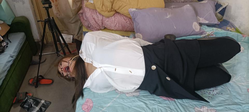 最新良家妇女之镣铐高筒靴  很久没有发视频了，最近比较忙。感谢定拍的大佬们。欢迎约拍 定拍。都是良家妇女。拒绝垃圾 没诚信的勿扰 河北本地的欢迎来做客。