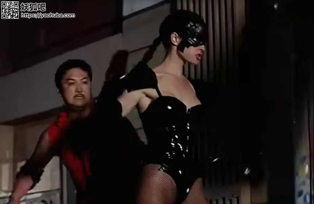 Black Scorpion <span style='color:#b0b0b0;'>[隐藏文字，购买后可见]</span><br>美国电影协会 (MPAA) 分级 : s_medR R (Restricted)<br>商品尺寸 : 7.5 x 5.5 x 0.5 cm; 4 盎司<br>Media Format : 多格式, 彩色, NTSC<br>发布日期 : 2001年1月23日<br>演员 : Abbott, Bruce, Bell, Darryl M., Fredericks, Kyle, Gilbert, Ed, Ideishi, Randall Shiro<br>出版社 : New Horizons