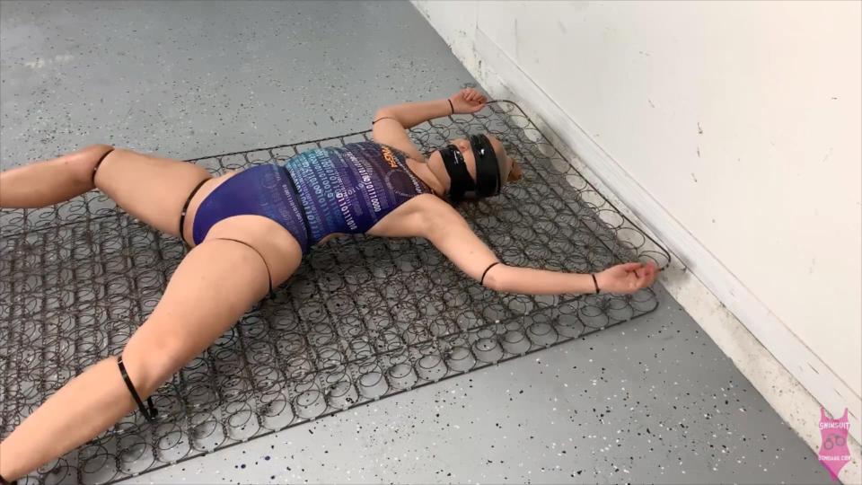282 Rachel Adams spreadeagle ziptied 282 Rachel Adams spreadeagle ziptied<br>Rachel is wearing a super tight one piece competition swimsuit and is struggling on a metal spring mattress. He starts by using zip ties on her wrists then moves to her ankles spreading her legs wide and leaving her extremely vulnerable he continues to ad more and more all over her body until she cant move a muscle. He then pulls some pantyhose over her head and blindfolds and gags her with tight electrical tape wrapping around her head.  Rachel is then left to struggle. <br><span style='color:#b0b0b0;'>[隐藏文字，购买后可见]</span>