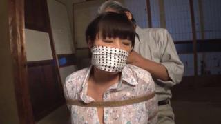 绑架村姑 【金币福利片段】准备嫁进城里的丰满村姑 被心怀不轨的坏老头绑架囚禁家中！<br>我的往期视频目录https://www.yaohuba.com/video_list.php?my_video=1（喜欢的多多关注，谢谢支持！）