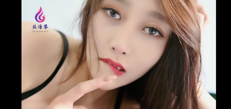 [Ligui丽柜] 2021.06.04  HD视频《和风尤物-下》团子 来自丽柜的视频，和风尤物，黑丝高跟鞋，模特颜值高，身材好，黑丝美足诱惑，巨乳红唇，感兴趣的值得一看。官网链接:<span style='color:#b0b0b0;'>[隐藏文字，购买后可见]</span>
