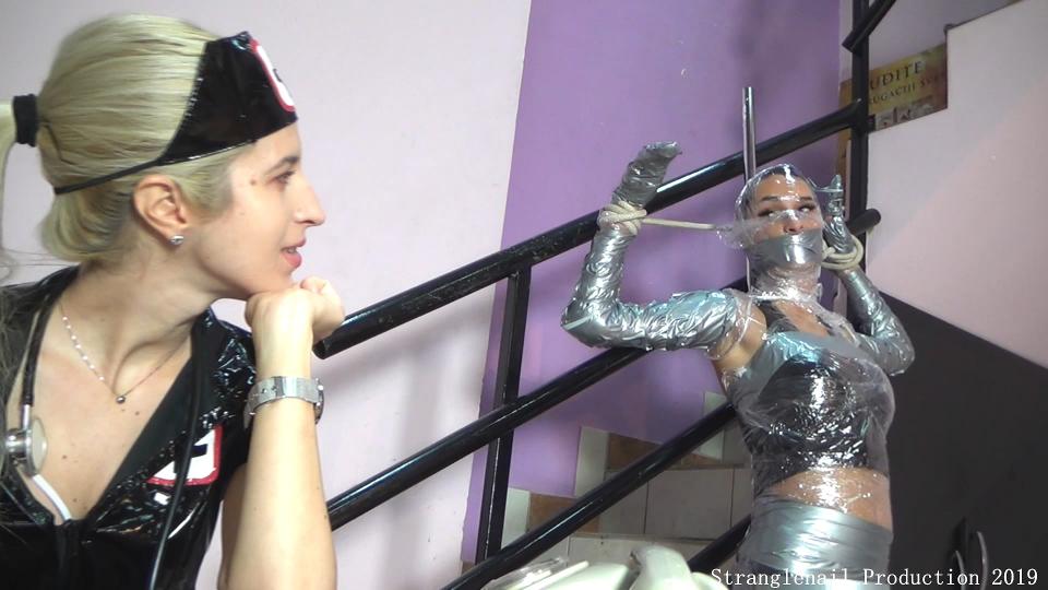Latex nurse Dulce ep4 - Tape mummification MP4 Dulce, in her sexy black PVC Nurse uniform, specializes in removing 'problems' for bad guys. Once the unfortunate problem is subjected to one of her 'treatments', the problem is never heard from again! She is always successful. <br>She has a very busy day ahead of her, with 5 'problems' that she needs to take care of.<br><br>Her first treatment was Plastic Mummification for Larissa, finished successfully.<br><br>Her second treatment was Neck Reduction forAngel , finished successfully.<br><br>Her third treatment is Manual Manipulation.<br><br><span style='color:#b0b0b0;'>[隐藏文字，购买后可见]</span>