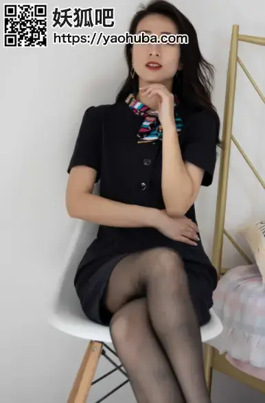 501期：小茶-烟火莲花（制服、高跟鞋、黑丝、裸足） 创作；恋物传媒<br><span style='color:#b0b0b0;'>[隐藏文字，购买后可见]</span><br>图包解压密码：isghafihskj