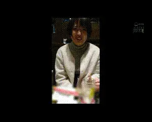  狂気ドMの従順爆乳 仮）さな 喉奥も膣もハードコア100％極虐開発 歪んだSM調教に陰キャ女、大喜び <br><br>喝完酒把短发妹子带回家玩口 扇嘴巴<br><br><br>点击查看更多精品影片<br>