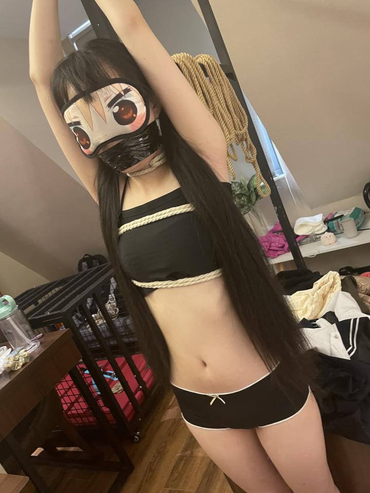 小渝和小茜的日常  tk＋笼子禁锢+强高+炮ji+sp Xiaoyu and Xiaoqian's adult role-play routine includes tickling, cage confinement, extreme suspension, forced orgasms, and spanking.