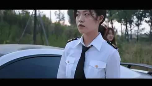 【半岛束艺台】【户外】【海语】【布玛】YT1154 定拍转公映：螳螂捕蝉黄雀在后 台长对此次定拍效果并不满意，因此触发了强制退款程序<br><br>把顾客小哥哥吓一跳，还以为我暴走了，其实这对本台来说实属正常情况，活该该台有个强迫症台长，只要拍出来的东西我自己不满意，公映作品免费或1币甩卖，定拍作品全额退款转公映。<br><br>我们姑且来介绍一下本集内容：海语一下车即被埋伏在一旁的布玛控制住，并脱下自己的丝袜塞到了她的嘴里并驷马在后备箱，放松警惕的布玛又被一神秘人控制并以同样的方式塞进了后备箱。车子不知道开出了多远，两人在后备箱里一直喋喋不休的相互埋怨，最终车停在一处荒无人烟的公路上，二女被遗弃在道路中央，经验更加老道的海语率先挣脱束缚，她会帮助这个曾经企图谋害她的女人，还是......<br>特别说明：自从本集发布以后，竟然有不少购买过本集的同学要来退款，台长不属于喜欢解释的人，但也着实为一些人的智商捉急，养成看说明书的习惯很重要，请注意该条款针对定拍顾客，如果不明白什么叫定拍可以加我给你培训培训，该顾客定拍费用6000，我全额退款，然后视频转公映，你20块钱买了找我退款，我就不评价你的用心是什么了，只希望这部分人好好看说明书。<br>注：本台已启动半岛居民入驻计划，详情请关注本台主页https://linzijun.app/@BDTV<br><br>★★★解压密码：<br>peninsula2018<br>修改后缀名mp4，勿在线观看<br><br><br>【半岛束艺台】不做精品只做生活，用镜头记录最真实的绳艺，纯净捆绑，健康游戏！为每一个热爱捆绑的朋友展示最纯粹的绳艺，为每一个客户用心打造属于您的专属作品。<br>本站主页：https://linzijun.app/@BDTV<br>联系方式：QQ2245148409/微信peninsulastudio/推特Twitter@PeninsulaBound<br>业务咨询秒回，闲聊看心情，色情勿扰。<br><br><br>
