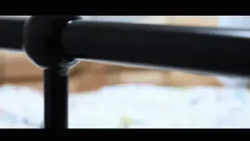【半岛束艺台】【西玛】YT1149 熟悉的一幕：半岛再次教你如何俘获一个妹子的心 "本来写了一堆东西作为本集文案，后来都删了，这是台长这两年编写文案的常态，人到中年应该学会沉默。这些年经历过的模特无数，有些人只是同事，有些人变成了盆友，有些人变成了亲人，有些人成了暧昧游戏的对象......西玛,她那双因幼年事故造成双食指畸形的脚，恰恰是最吸引台长的部位，是迄今为止我眼中最漂亮的脚，也是我遇到过的最单纯，最善良的姑娘。<br>    本标题看起来像个教程，台长分别使用了声东击西法，欲擒故纵法，浑水摸鱼法等da法，其实只是个玩笑的说法，想赢得西玛这种女孩的心，只有一个方法，就是......"<br>注：本台已启动半岛居民入驻计划，详情请关注本台主页https://linzijun.app/@BDTV<br><br>★★★解压密码：<br>peninsula2018<br>修改后缀名mp4，勿在线观看<br><br><br>【半岛束艺台】不做精品只做生活，用镜头记录最真实的绳艺，纯净捆绑，健康游戏！为每一个热爱捆绑的朋友展示最纯粹的绳艺，为每一个客户用心打造属于您的专属作品。<br>本站主页：https://linzijun.app/@BDTV<br>联系方式：QQ2245148409/微信peninsulastudio/推特Twitter@PeninsulaBound<br>业务咨询秒回，闲聊看心情，色情勿扰。<br><br>