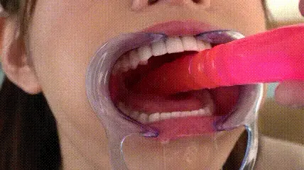 喉マ●コ中出し美少女調教イラマチオ あおいれな <span style='color:#b0b0b0;'>[隐藏文字，购买后可见]</span><br><br><br><br>發行日期: 2021-08-07<br><br><br><br>導演: アニー中村<br><br>製作商: レアルワークス<br><br>發行商: REAL（レアルワークス）<br><br>系列: 喉マ●コ中出し<br><br>類別:<br><br>DMM獨家 單體作品 深喉 吞精 校服 美少女 拘束<br><br>演員:<br><br>あおいれな<br><br><br>点击查看更多精品影片<br><br>