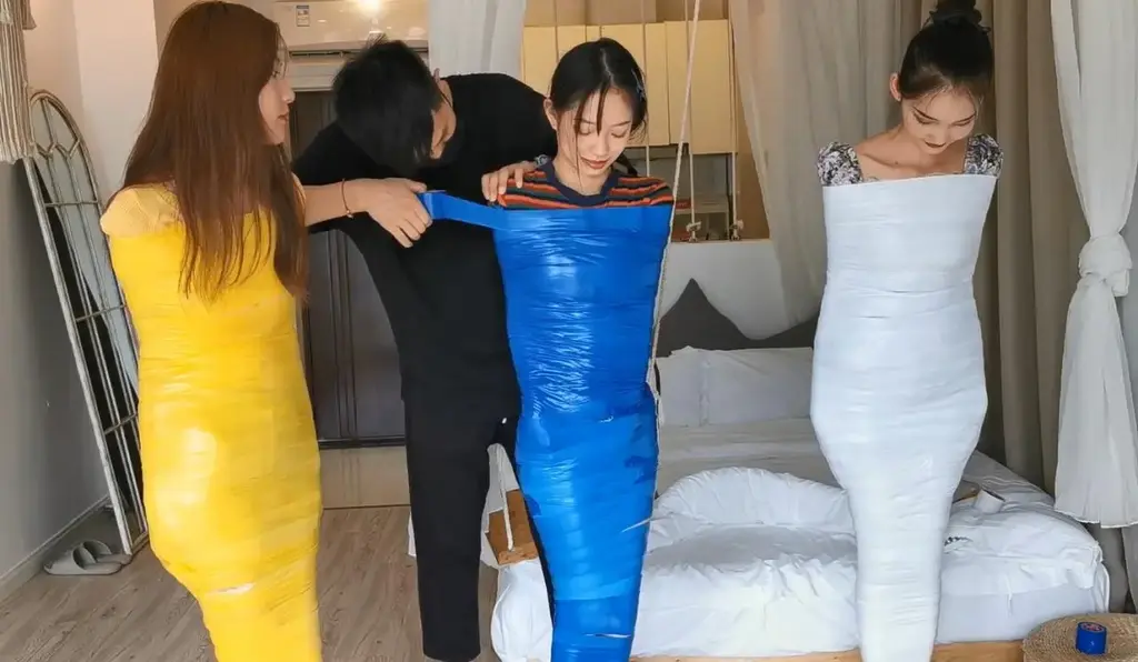 全包木乃伊！珊珊、甘然、果果三位美女同时出镜  