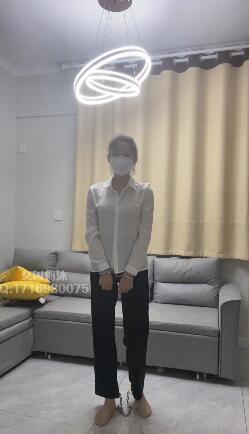 何沐原创 女囚何沐的自述 何沐委托出售，讲述女囚何沐出狱以后讲述自己在狱中的经历。<br>有想定拍约拍的加qq1716930075