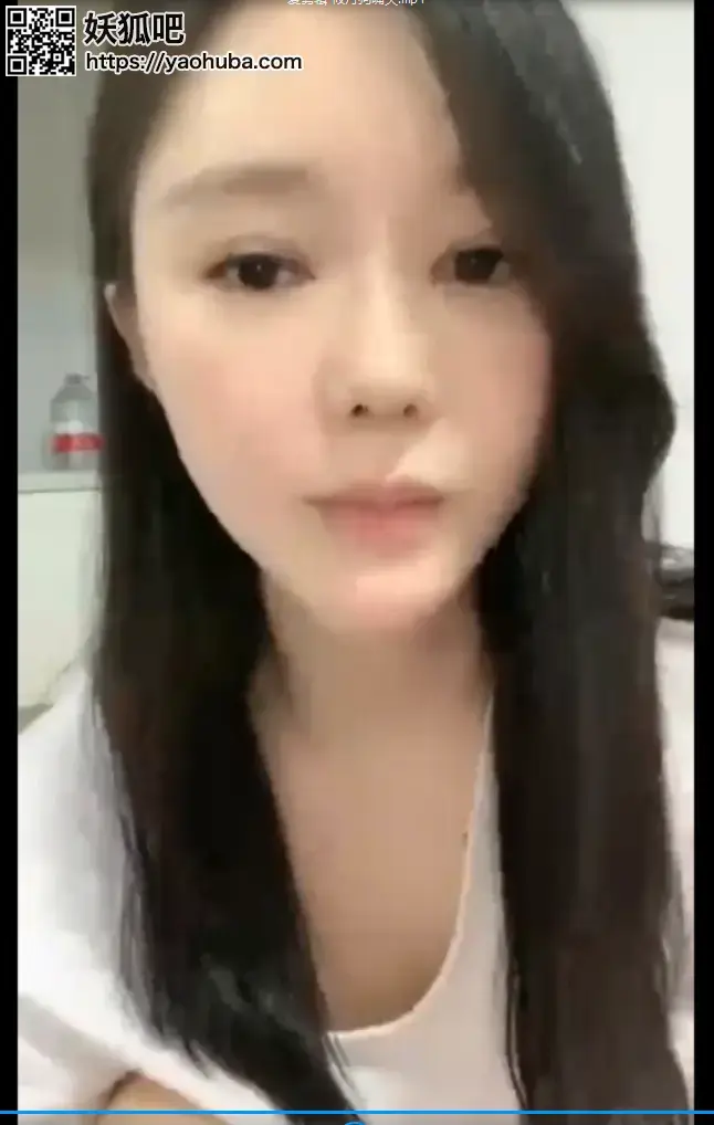 【筱月S】 狗嘴欠插美脚狂深喉 标题 【筱月S】 狗嘴欠插美脚狂深喉<br>原创者：套路直播<br>购买地址：<span style='color:#b0b0b0;'>[隐藏文字，购买后可见]</span><br>剧情 筱月女生日常调狗奴，希望大家喜欢
