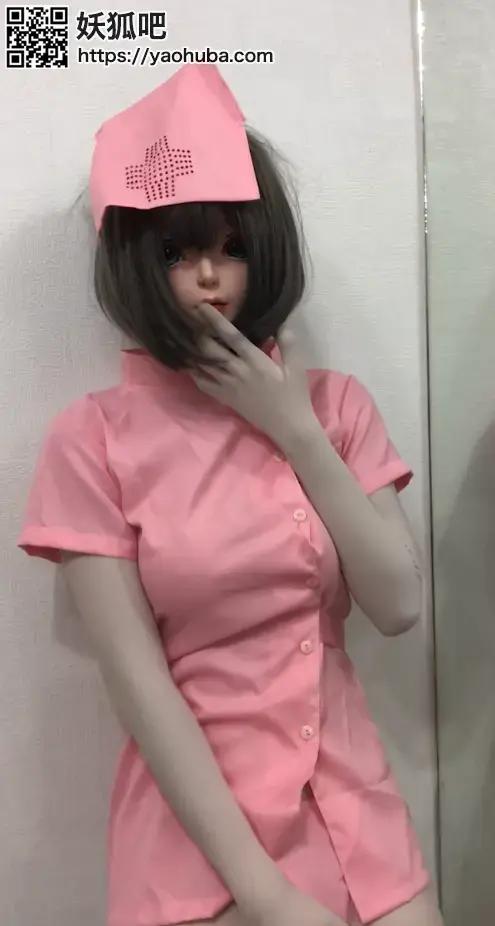 【20210620】R18kigurumi護士服オナニー第三彈/ナース服着ぐるみ動画 ​<br>购买地址<span style='color:#b0b0b0;'>[隐藏文字，购买后可见]</span><br><br><br>#着ぐるみ#护士#costume#zentai#kigurumi#latex#Vibrator#rubber#corset#nurse<br>OsayulovE本次為六月的第三則<br>*內容:<br>11號公車(free):1影片(15s)<br>開汽車(500):1影片(3min38s)<br>開火車(1500):特別福利