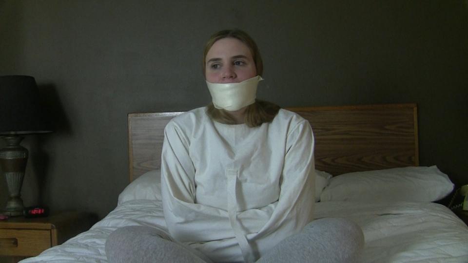 Alex Reynolds 2014 Gag Talk Interview From 2014 Alex sits down with us to talk about her carrer and we gag her to see what else she can say. <br><span style='color:#b0b0b0;'>[隐藏文字，购买后可见]</span>